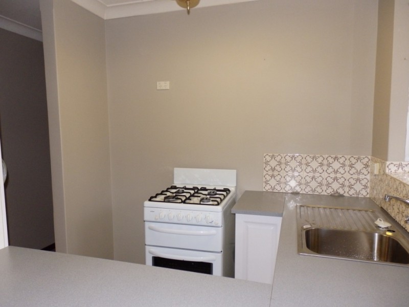 8 Mimbalup Close, Hillman WA 6168