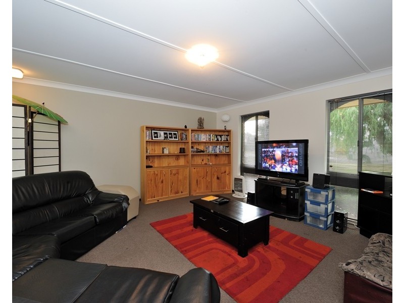 60 Exhibition Way, Cooloongup WA 6168