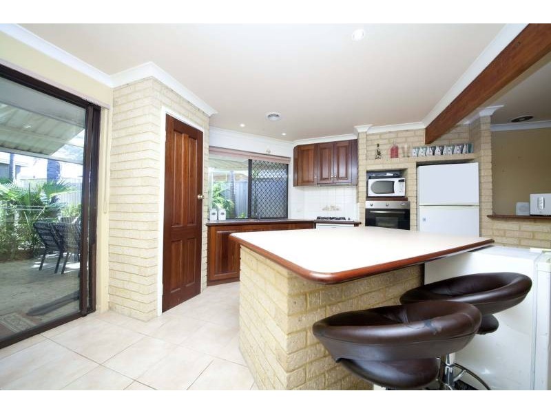 4 Upton Road, High Wycombe WA 6057