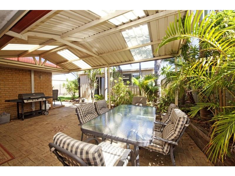 4 Upton Road, High Wycombe WA 6057