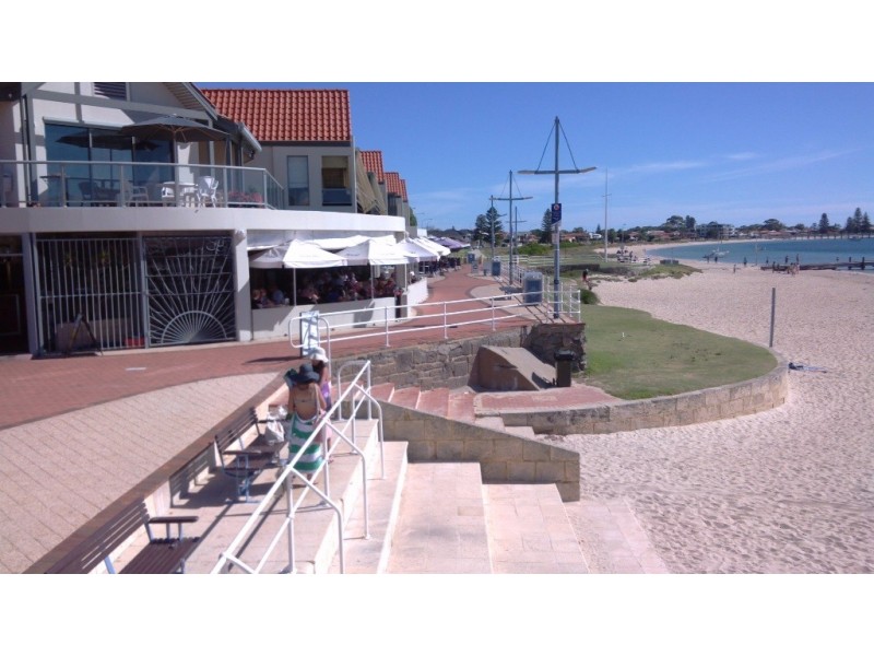 28 B Thorpe Street, Rockingham WA 6168