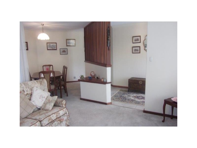 4 Neale Place, Cooloongup WA 6168