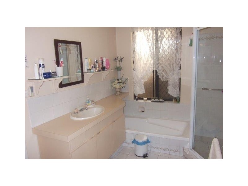 4 Neale Place, Cooloongup WA 6168