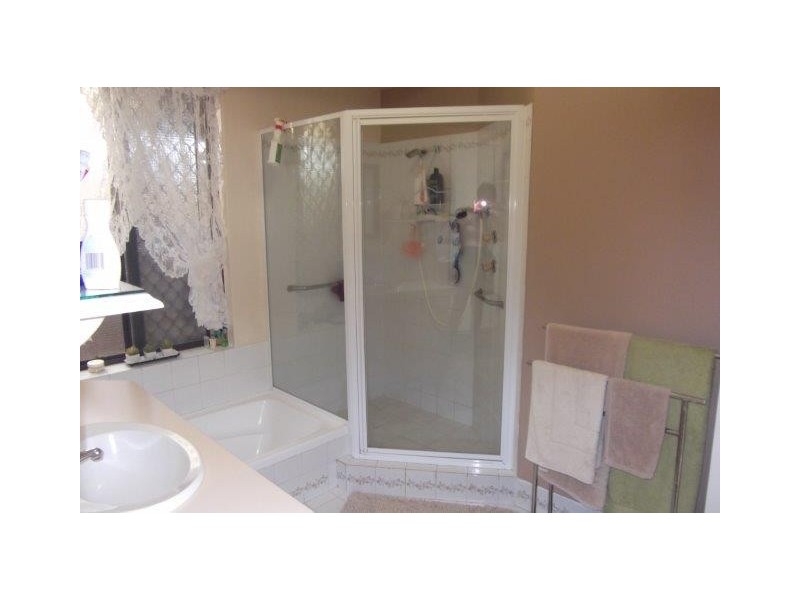 4 Neale Place, Cooloongup WA 6168