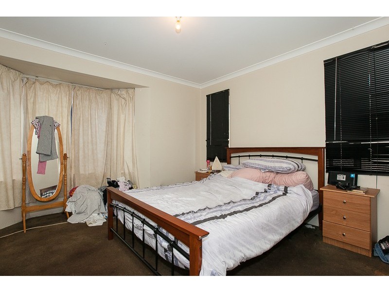 78 Gnangara Drive, Waikiki WA 6169