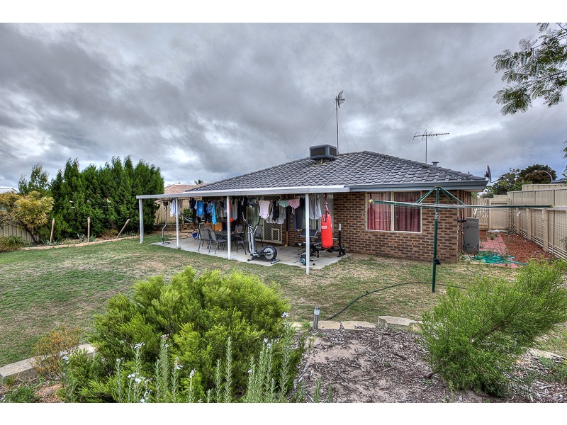 78 Gnangara Drive, Waikiki WA 6169