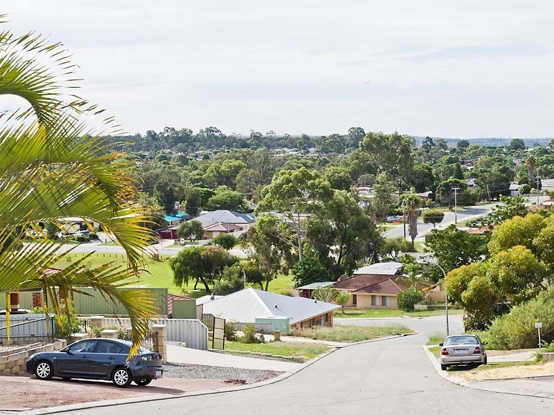 25 Hargrave Place, Parmelia WA 6167