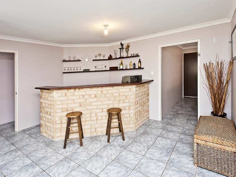 25 Hargrave Place, Parmelia WA 6167