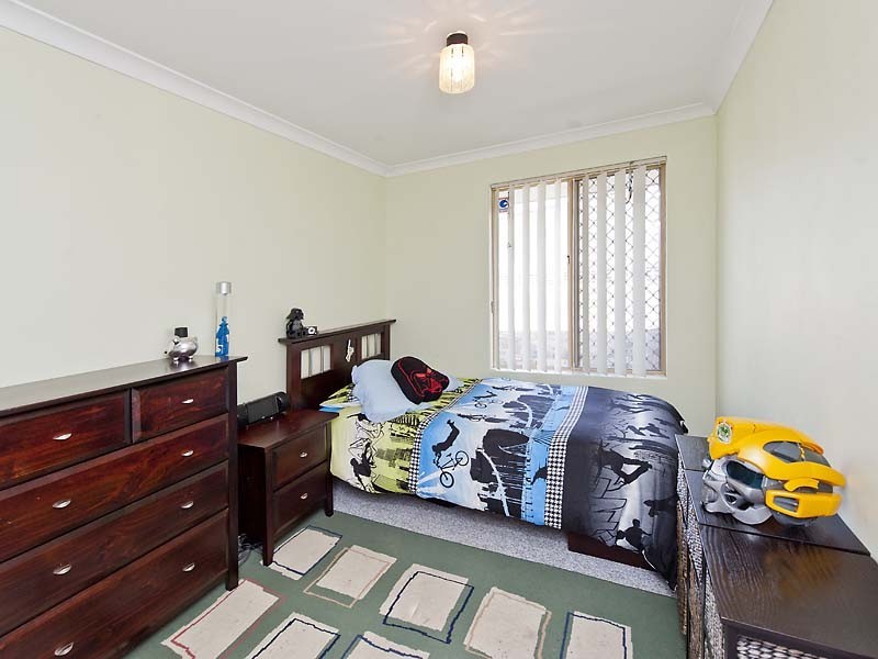 25 Hargrave Place, Parmelia WA 6167