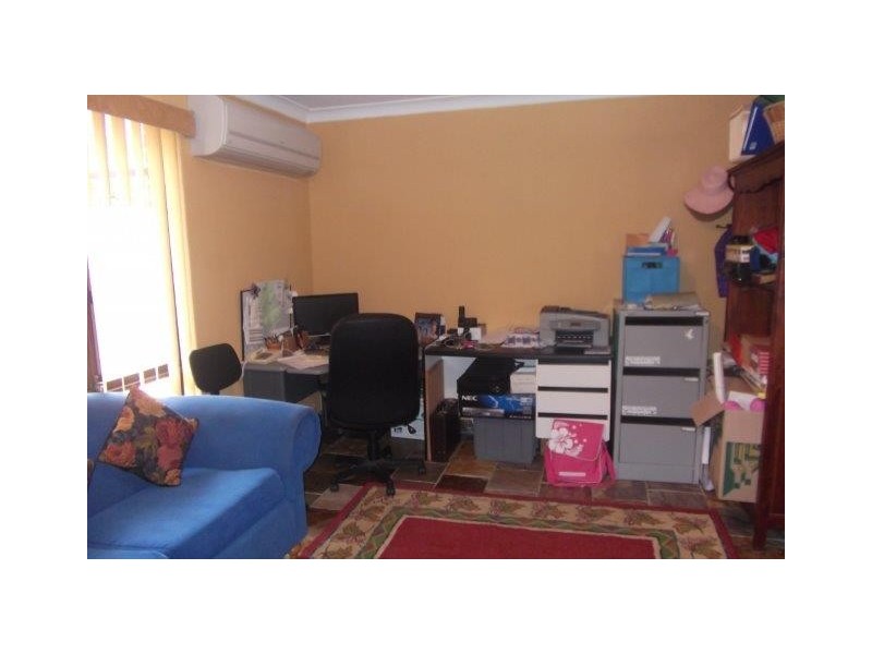 8 Kensington Court, Cooloongup WA 6168