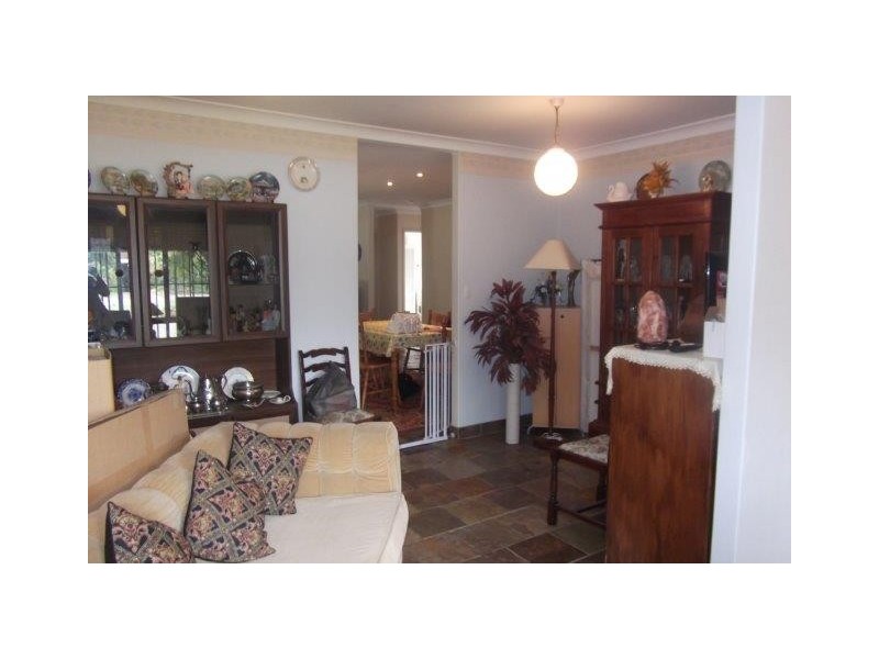 8 Kensington Court, Cooloongup WA 6168