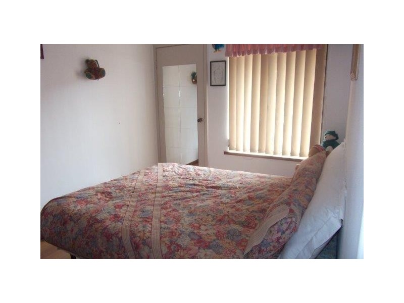 8 Kensington Court, Cooloongup WA 6168