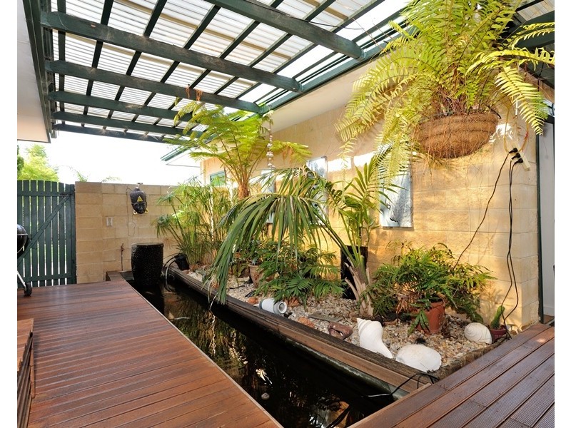 48 June Road, Safety Bay WA 6169