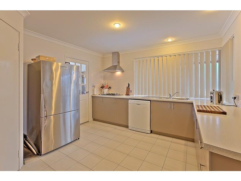 42 Lemon Gum Drive, Baldivis WA 6171