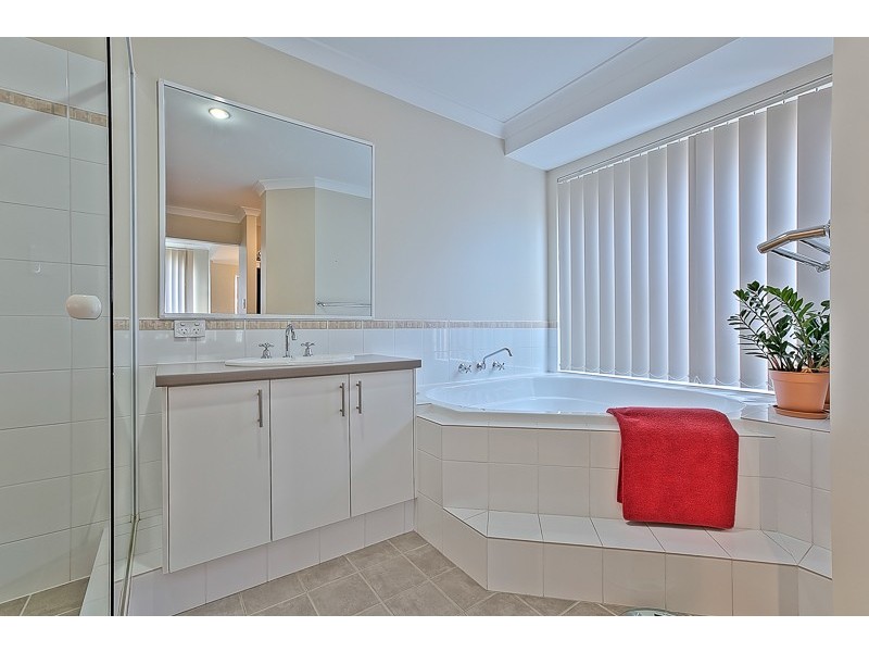 42 Lemon Gum Drive, Baldivis WA 6171