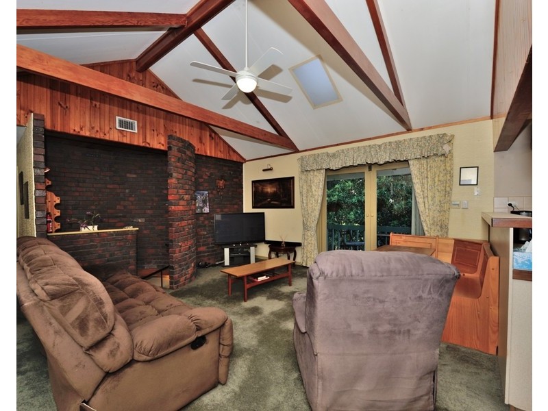 33 Jindarra Close, Cooloongup WA 6168