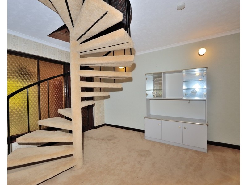 33 Jindarra Close, Cooloongup WA 6168