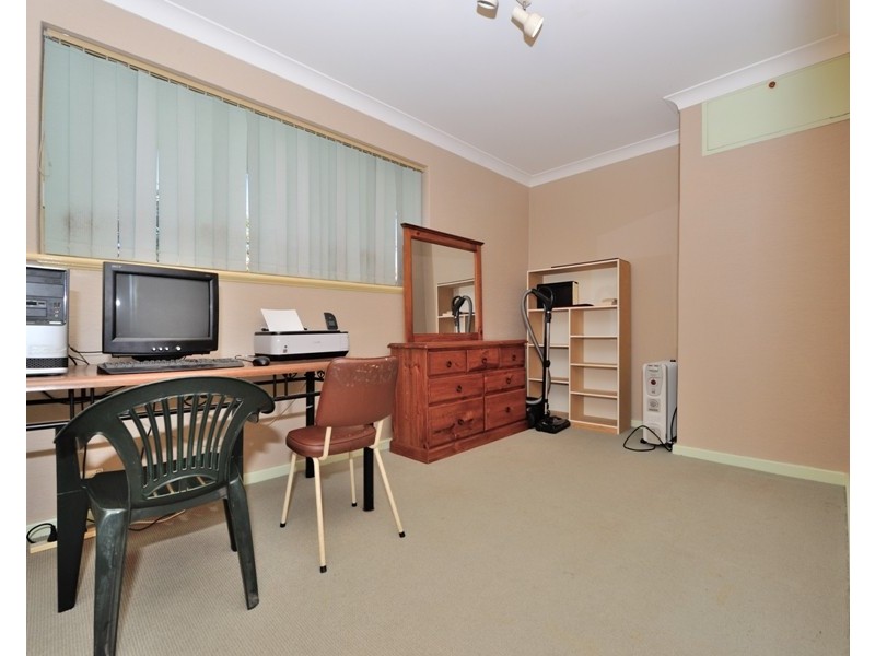 33 Jindarra Close, Cooloongup WA 6168