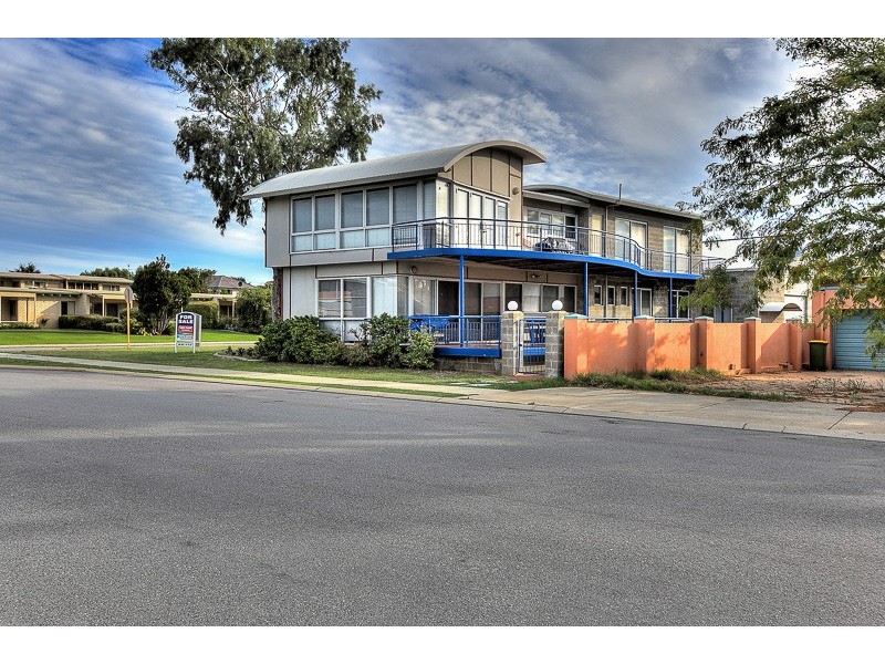 14 Samuel Street, Rockingham WA 6168