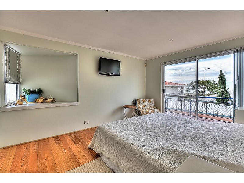 14 Samuel Street, Rockingham WA 6168