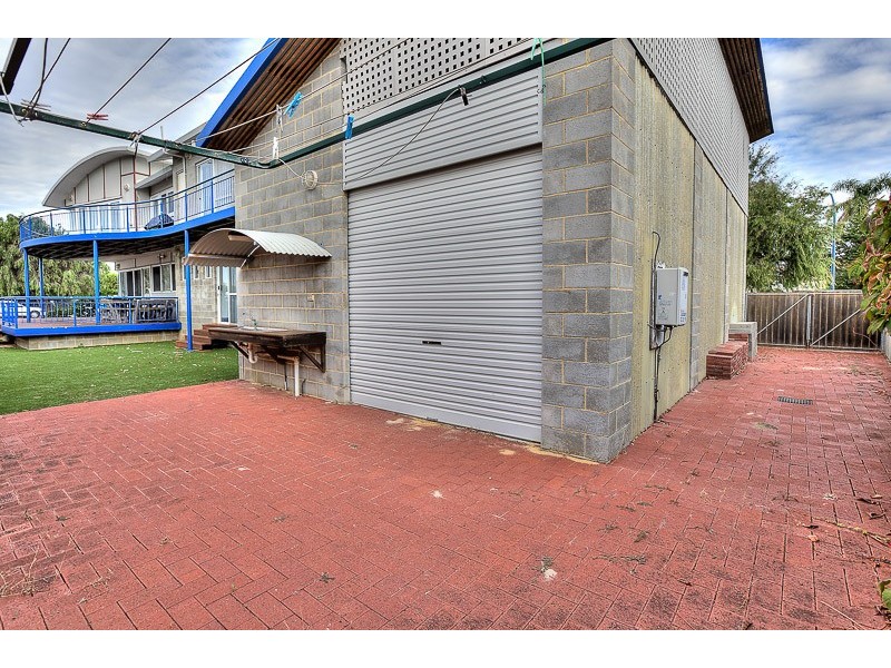 14 Samuel Street, Rockingham WA 6168