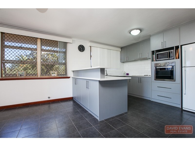 18 Houston Street, Rockingham WA 6168