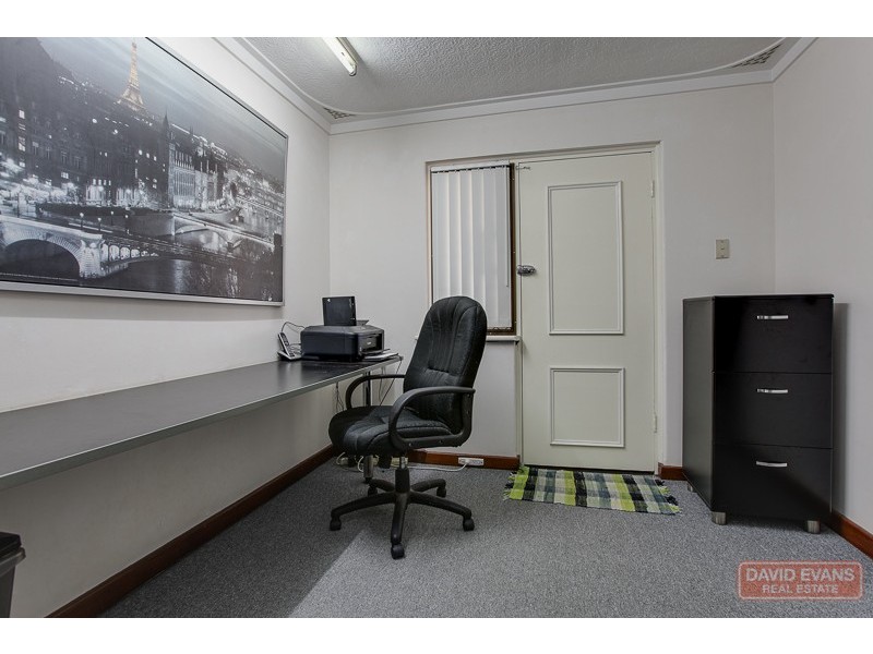 18 Houston Street, Rockingham WA 6168