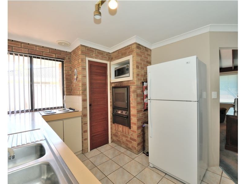 1 Wedge Court, Cooloongup WA 6168