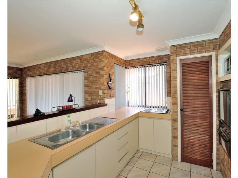 1 Wedge Court, Cooloongup WA 6168