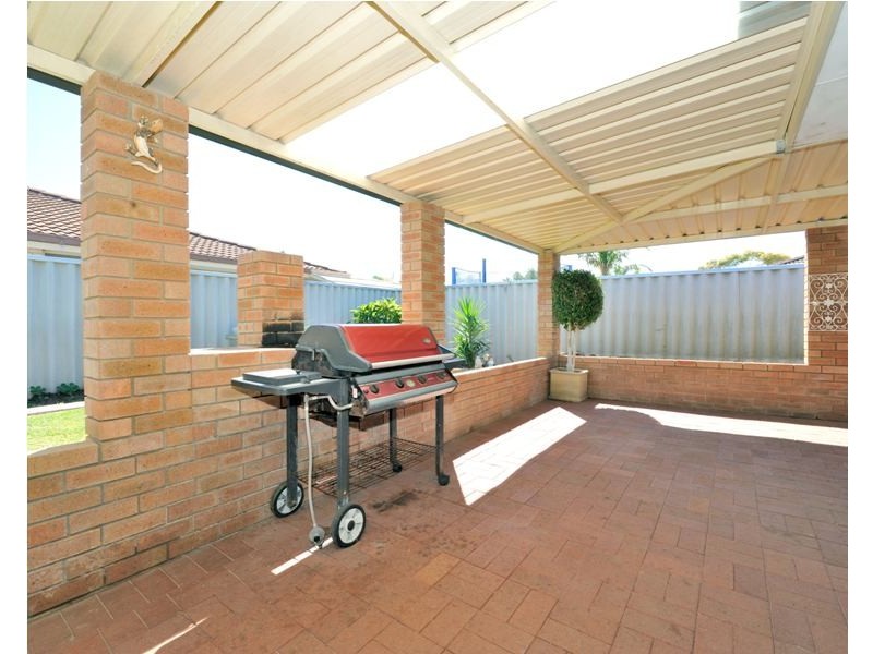 1 Wedge Court, Cooloongup WA 6168
