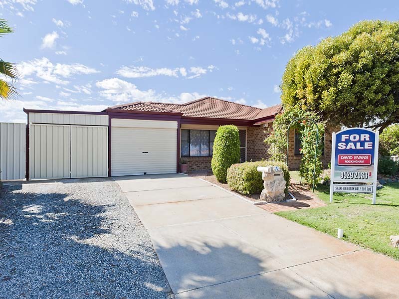 3 Santa Monica Drive, Waikiki WA 6169