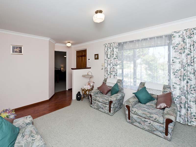 3 Santa Monica Drive, Waikiki WA 6169