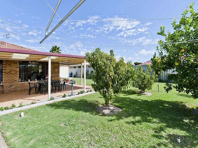 3 Santa Monica Drive, Waikiki WA 6169