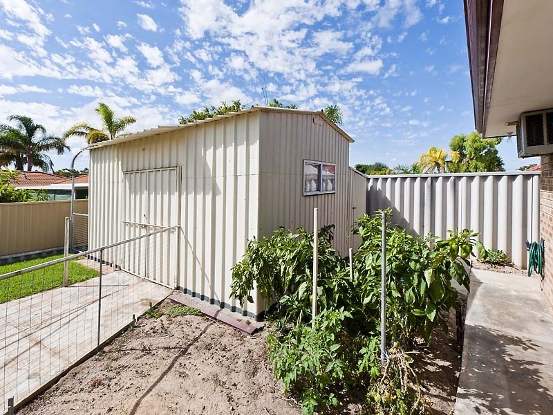 3 Santa Monica Drive, Waikiki WA 6169