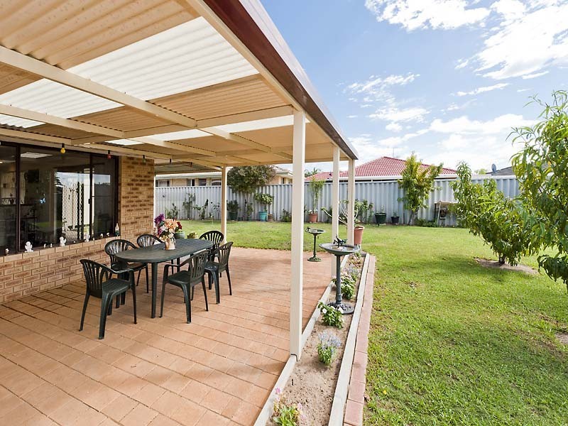 3 Santa Monica Drive, Waikiki WA 6169