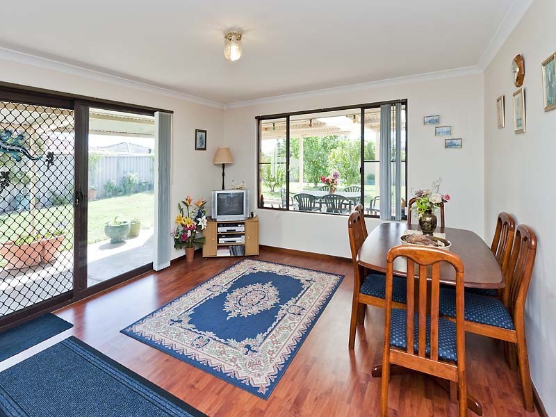 3 Santa Monica Drive, Waikiki WA 6169