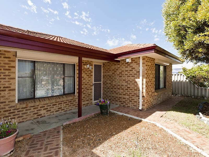 3 Santa Monica Drive, Waikiki WA 6169