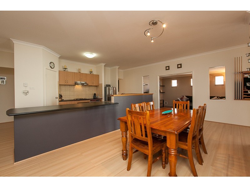 20 Zaragoza Drive, Port Kennedy WA 6172