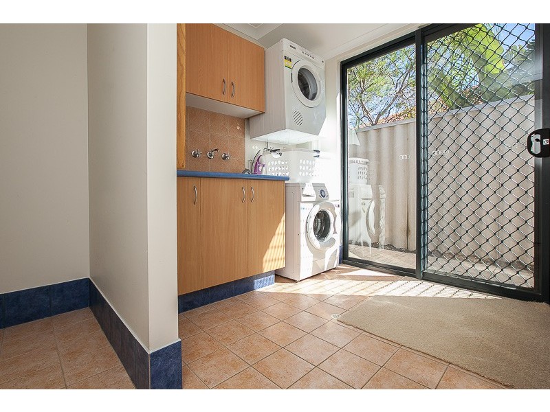 20 Zaragoza Drive, Port Kennedy WA 6172