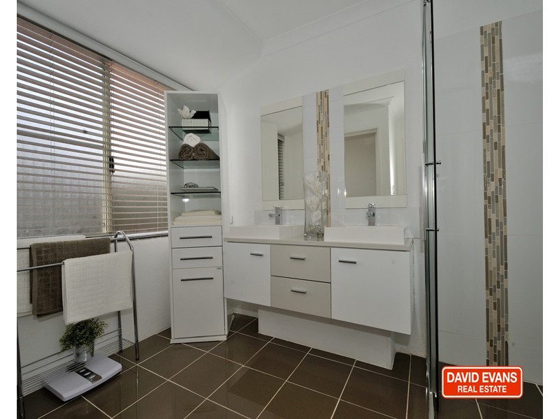 1 Laser Close, Warnbro WA 6169