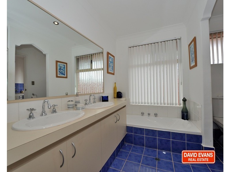 1 Laser Close, Warnbro WA 6169