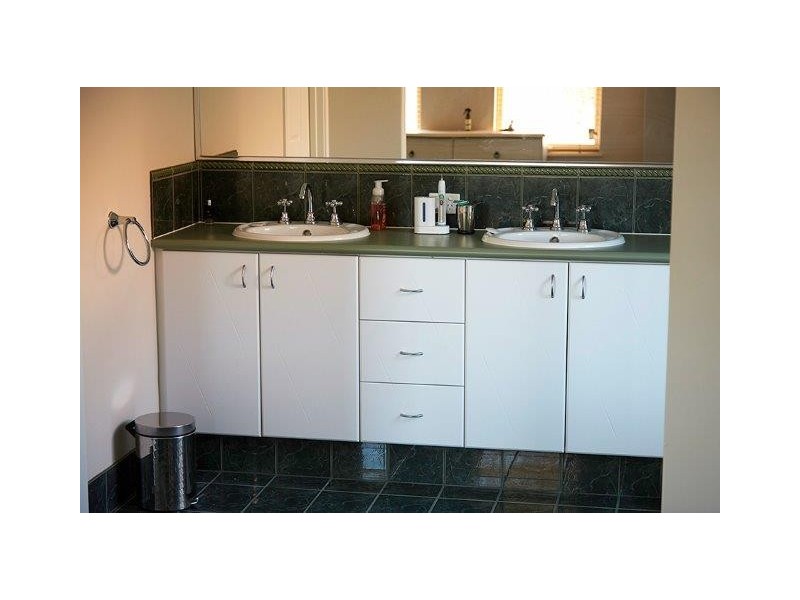 5 Shalimar Brace, Shoalwater WA 6169