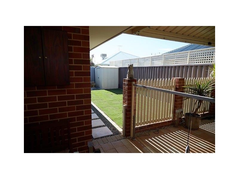 5 Shalimar Brace, Shoalwater WA 6169