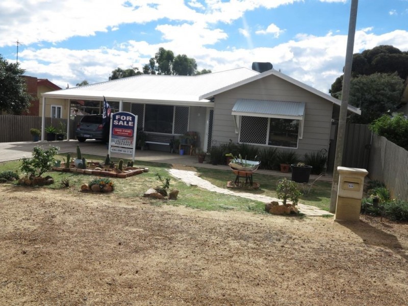 69 Fox Street, Narrogin WA 6312