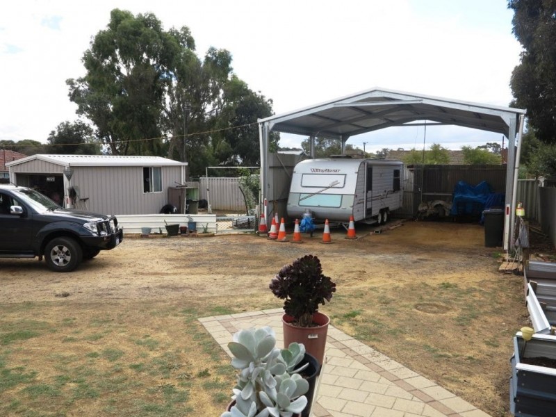 69 Fox Street, Narrogin WA 6312