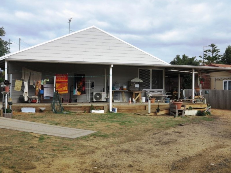 69 Fox Street, Narrogin WA 6312