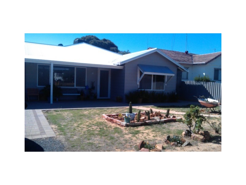 69 Fox Street, Narrogin WA 6312