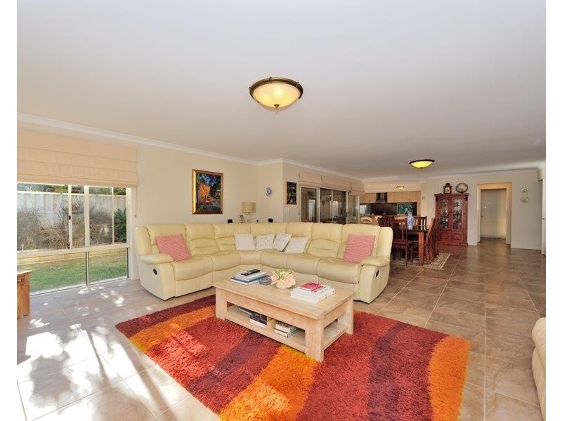 173 Kent Street, Rockingham WA 6168