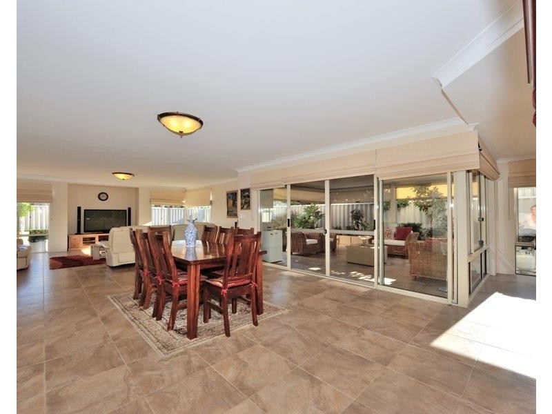 173 Kent Street, Rockingham WA 6168