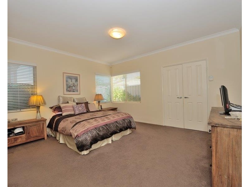 173 Kent Street, Rockingham WA 6168